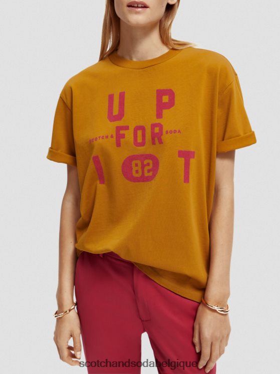 vêtements Scotch & Soda t-shirt ample à imprimé graphique- Scotch and Soda parfum caramel 6BZRBF61