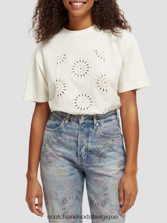 vêtements Scotch & Soda t-shirt ample à motif brodé- Scotch and Soda shop near me vanille blanche 6BZRBF90