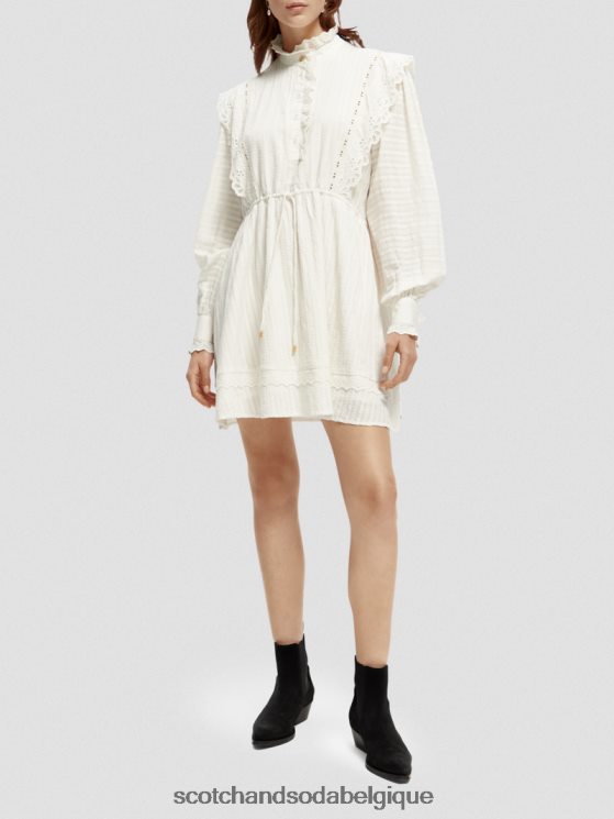 vêtements Scotch & Soda robe courte en broderie anglaise en coton biologique- Scotch and Soda Bruxelles vanille blanche 6BZRBF12