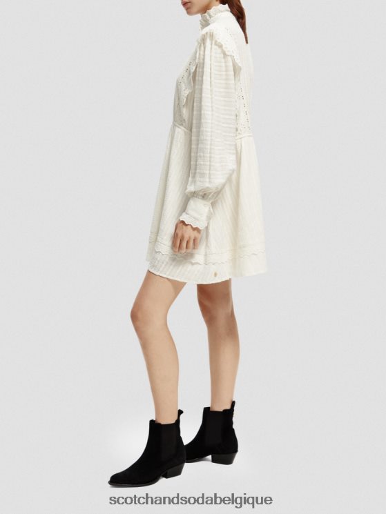 vêtements Scotch & Soda robe courte en broderie anglaise en coton biologique- Scotch and Soda Bruxelles vanille blanche 6BZRBF12