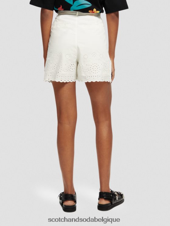 vêtements Scotch & Soda short en broderie anglaise en coton biologique- Scotch and Soda shop online vanille blanche 6BZRBF242