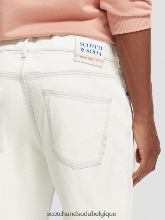 vêtements Scotch & Soda le jean coupe classique fuselée- Scotch and Soda Bruxelles vers le bas et dehors 6BZRBF588