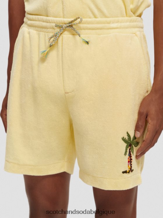 vêtements Scotch & Soda bermuda en tissu éponge à broderies- Scotch and Soda Liﾨﾨge banane 6BZRBF591
